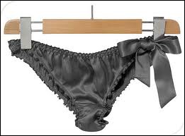 mini jupe pas de culotte