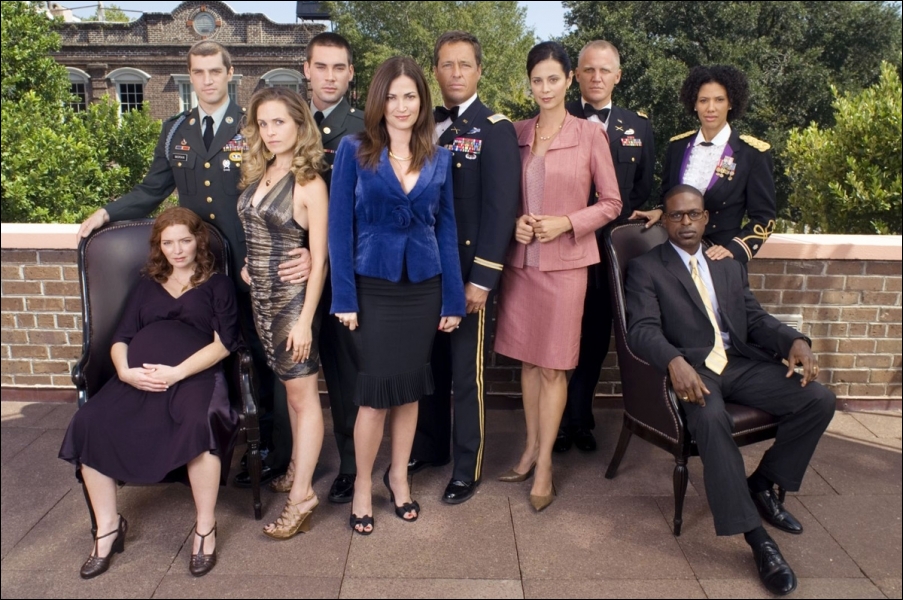 telecharger american wives saison 1