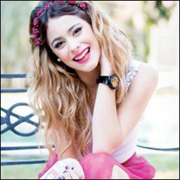 quel est le chanteur prefere de martina stoessel
