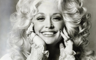 Hommage à Dolly Parton, icône de la culture pop disparue le 25 août 2026