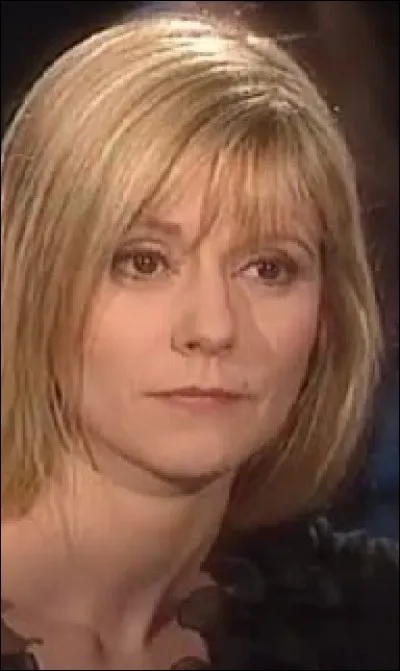 Comment Dorothée a-t-elle puni Laurent Baffie après l'un de ses canulars publics dans Double Jeu ?