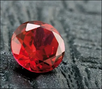 De quelle famille le rubis fait-il partie ?