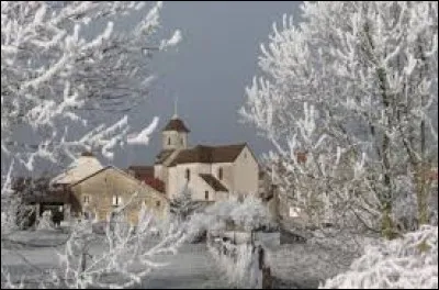 Un petit avant-goût de l'hiver avec cette image de Tincey-et-Pontrebeau sous la neige. Petit village franc-comtois de 85 habitants, dans l'arrondissement de Vesoul, il se situe dans le département ...