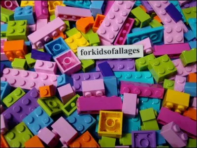 Combien rapporte une brique brillante 2x2 ?