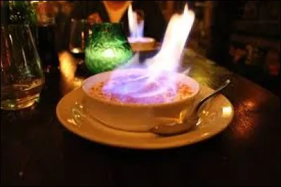C'est vraiment très aimable et ... de la part des serveurs de nous avoir laissé la flamme sur la crème brûlée.
