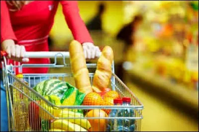 Quel est le nom de ce supermaché dont le slogan est " Tous unis contre la vie chère" ?