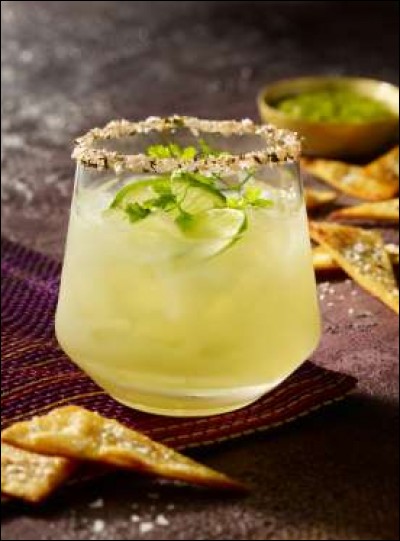 Ce cocktail aurait été créé en 1948 à Acapulco par une Américaine, Margaret Sames, dite « Margarita », et porte comme nom la traduction en espagnol du prénom Margaret. Quel est l'alcool de base de ce cocktail ?