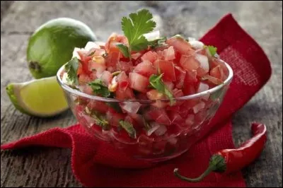 Au Mexique, le « Pico de gallo » désigne un mélange de tomates coupées en dés, d'oignons et de piments Jalapeños. Ce piment tire son nom de sa ville d'origine, Xalapa. Dans quel état du Mexique, connu pour le son jarocho immortalisé par la chanson « La Bamba », se trouve cette ville ?