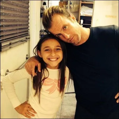 Comment Grace appelle-t-elle son père ?