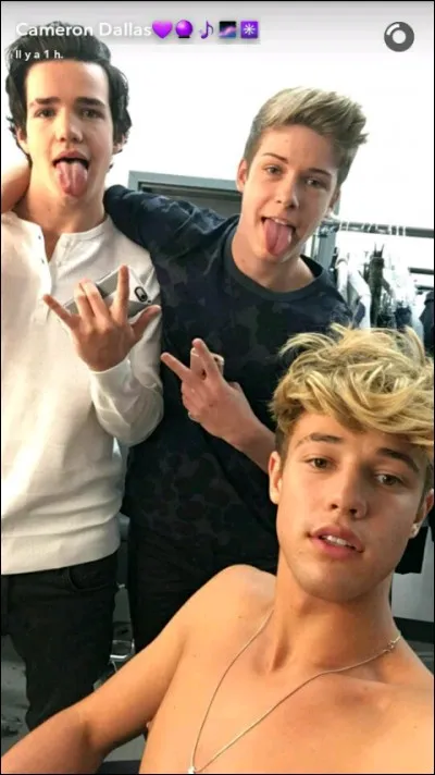 Qui est son meilleur ami dans les Magcon ?