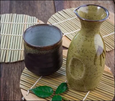 Connaissez-vous la &laquo; Tezhi Sanbian Jiu &raquo; ? Je suppose que non, mais, elle est consid&eacute;r&eacute;e comme une possibilit&eacute; &laquo; d'am&eacute;liorer &raquo; certaines &laquo; performances &raquo; de l'homme. D'apr&egrave;s certains, elle peut remplacer une petite pilule bleue.Quelle est la composition de cet alcool ?