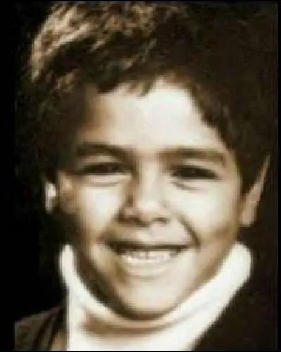 Qui est-ce ? 
(Ce n'est pas trop dur, il a toujours la même tête)