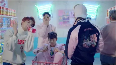 Quel est le titre de ce MV ?