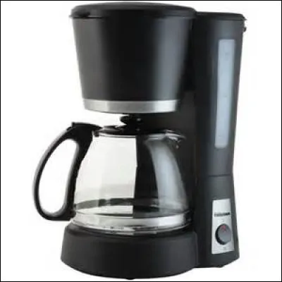 Pourquoi le directeur du lycée a-t-il enlevé la cafetière dans la salle des professeurs ?