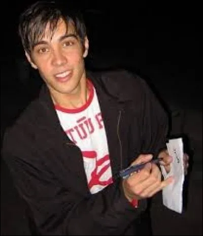 De quelle chanson a-t-il écrit la musique et les paroles ?