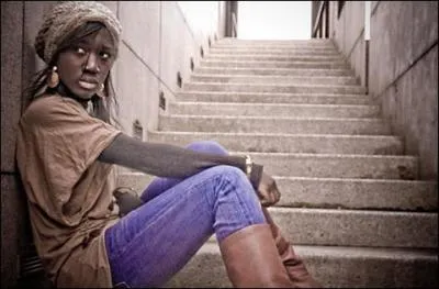 Cette chanteuse est :