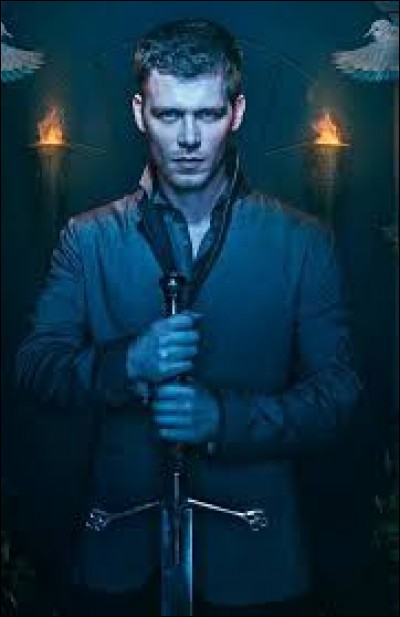 Quels sont les prénoms des Mikealson ?