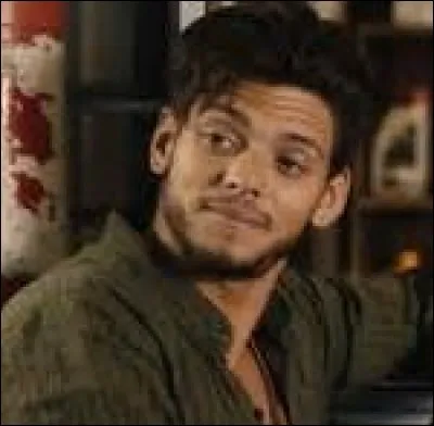 Comment se prénommait le sauveur d'Anne ?