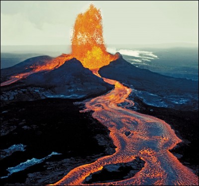 Le Mauna Loa est le plus gros volcan actif sur Terre.
Où se trouve-t-il ?