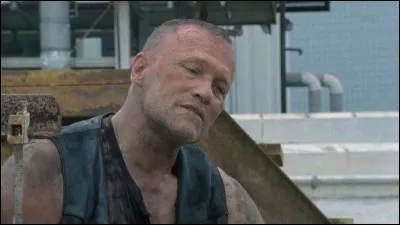 De quoi Merle a-t- il insulté Andrea pour qu'elle s'en rappelle lorsqu'elle le revoit dans la saison 3 ?