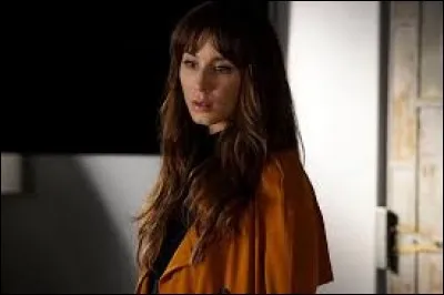 Qui est le demi-frère de Spencer ?