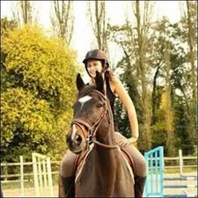 Comment s'appelle le cheval que Sonia a monté ?