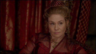 Catherine est spécialiste en :