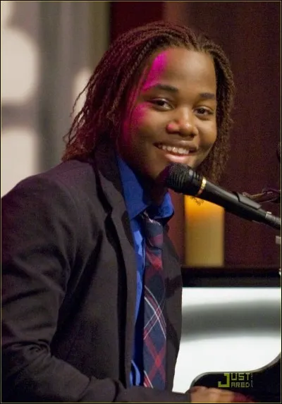 Quel est le nom de famille d'André ?