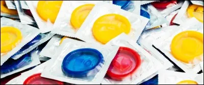 À base de quoi étaient fait les premiers préservatifs ?