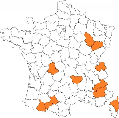 Quel est le point commun que les 10 départements coloriés en orange se partagent ?