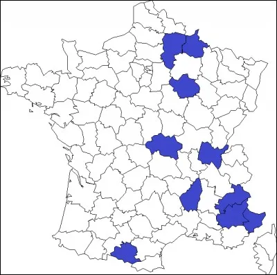 Que peut-on affirmer concernant les départements coloriés en bleu ?