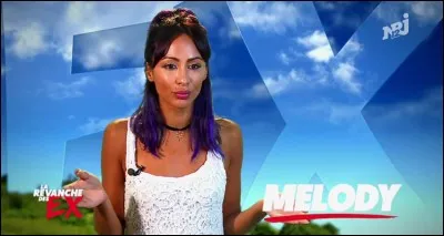 Pourquoi Melody est-elle partie la 1ère fois ?