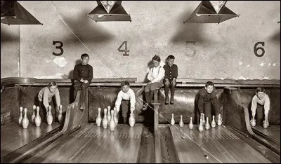 Encore un métier des villes, souvent réservé aux enfants. Quel est-il ?