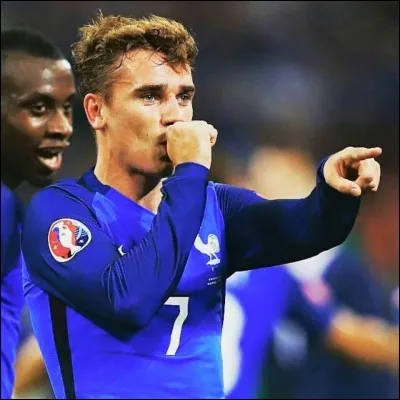 La fille d'Antoine Griezmann et Erika Choperena, née le 8 avril 2016 s'appelle...