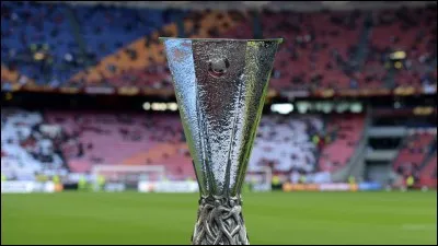 Quelle équipe a remporté sa 3e Ligue Europa consécutive ? (2016)