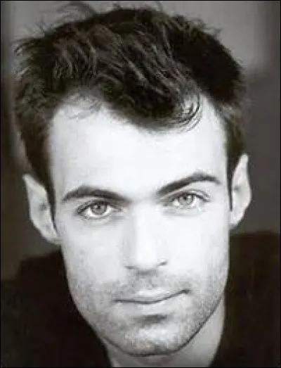 Qui est l'homme de cette photo ?