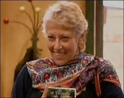 Qui Elisabeth avait-elle attiré dans sa secte ?