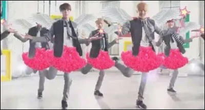 Dans ce clip, les BTS sont en feeturing avec :