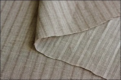 Quel est le synonyme du mot "airain" ?