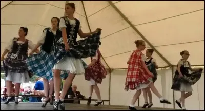 Venez parcourir les highlands, fouler la bruyère, et faire décoller la grouse !