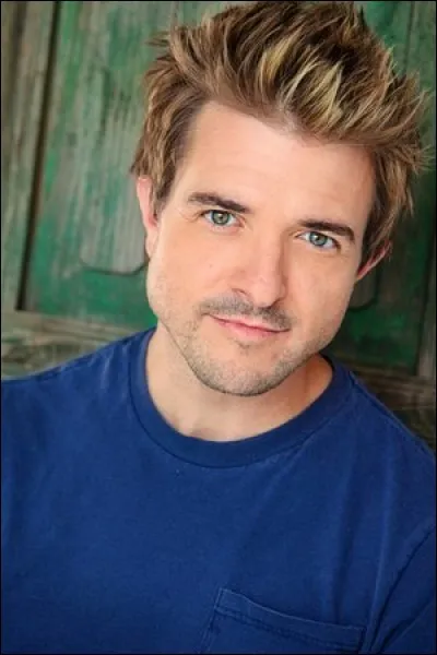 Comment s'appelle l'acteur qui ressemble à Joker ?