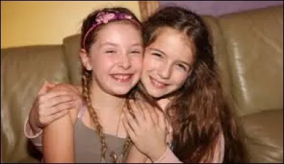 De qui est-elle la plus proche ?