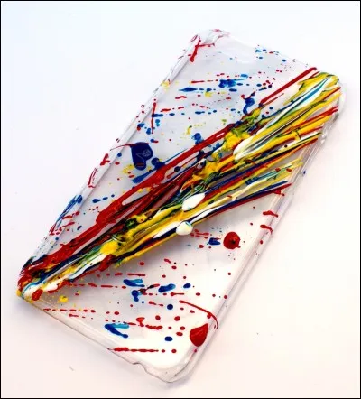 Regarde ma ____ de téléphone !