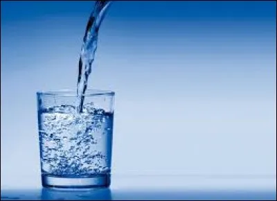 J'ai soif, je vais boire de l'...