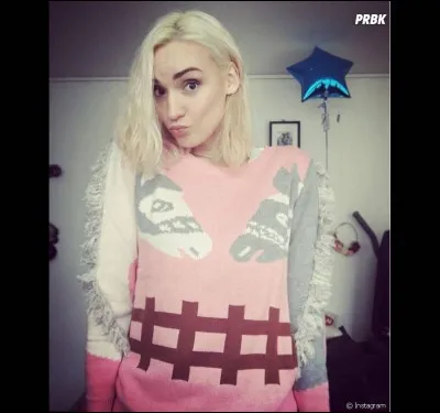 Comment s'appelle sa première vidéo ?