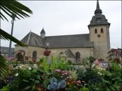 Ville bretonne, dans l'arrondissement de Saint-Brieuc, La Motte se situe dans le département ...