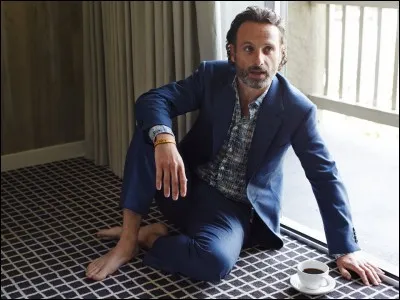 Le vrai nom d'Andrew Lincoln est...