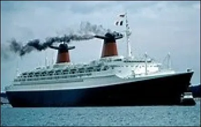 Le président de la République française, Charles-de-Gaulle, assistait à la mise à l'eau de ce paquebot le 11 mai 1960 ; il s'agit du...