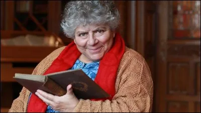 Terminons par ce souriant personnage, est-il, oui ou non, dans la saga Harry Potter ?