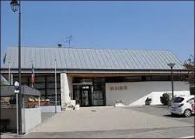 Nous restons dans le Nord-Est avec une balade en Alsace, à Aspach. Village de l'arrondissement d'Altkirch, il se situe dans le département ...